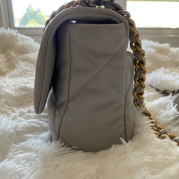 🤍Chanel19 Small grey bag🤍 - Picture 11 of 17